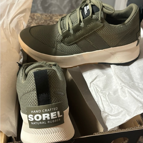 OUT N ABOUT™ III Low Women’s Waterproof Sneaker - Picture 4 of 5